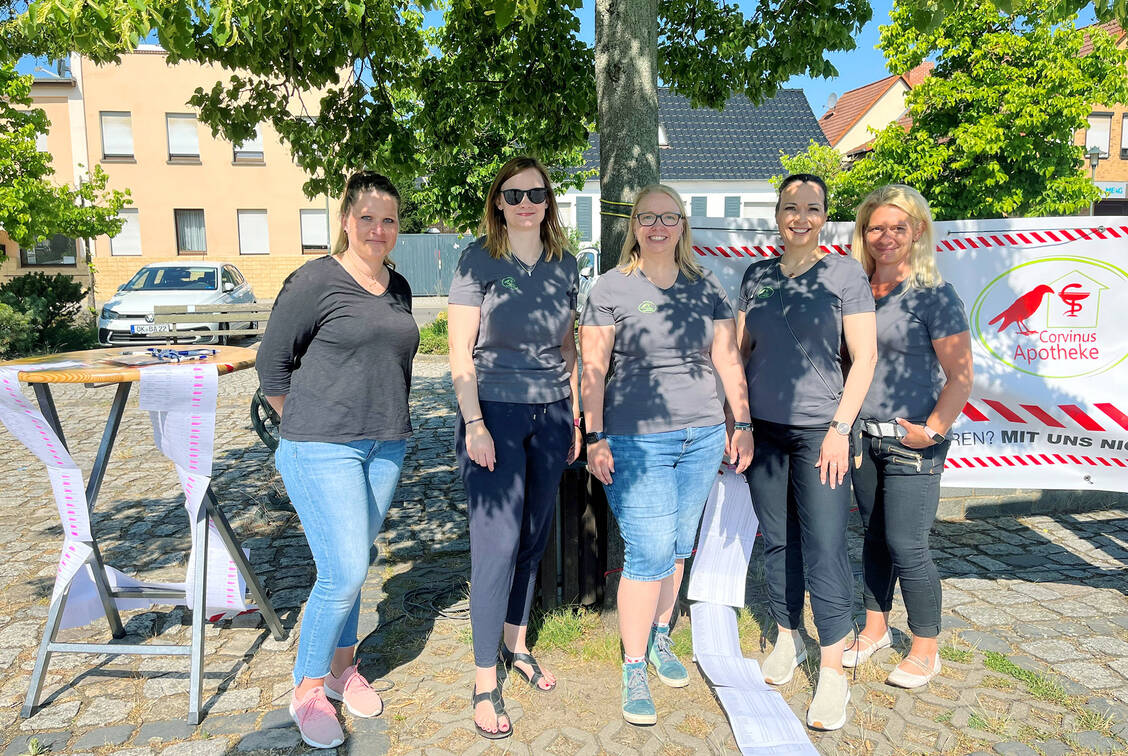 Das Team der Corvinus-Apotheke in Colbitz / Foto: privat