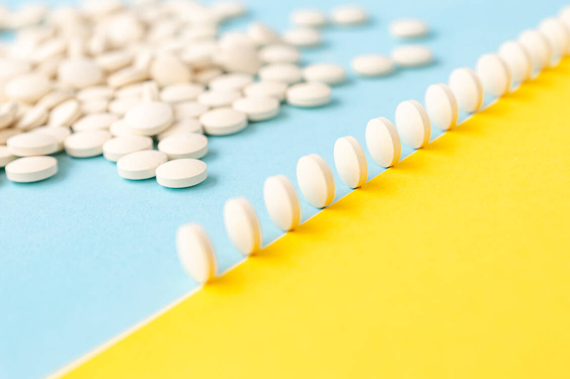 Wie lassen sich Verordnungskaskaden detektieren und erfolgreich auflösen? Das war Thema bei einer Online-Fortbildung der Apothekerkammer Hamburg. / © Adobe Stock/Natalia