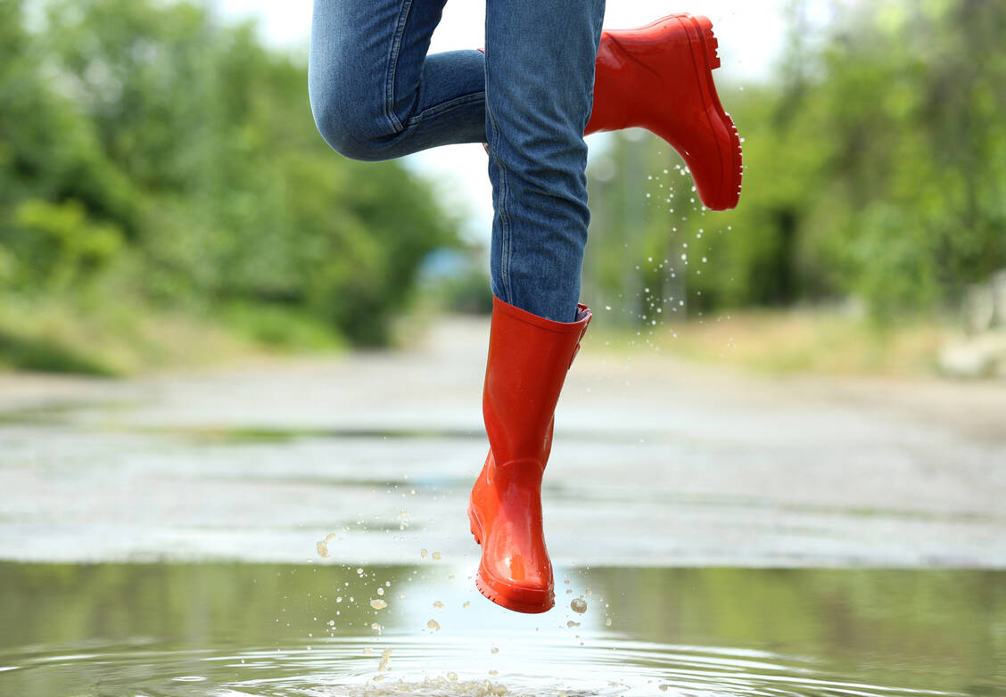 Regen oder nicht? Künstliche Intelligenz liefert rasend schnelle Vorhersagen, die mittlerweile genauso gut sind wie die der Wetterdienste. / Foto: Adobe Stock/New Africa