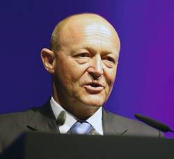 Professor Michael Popp.