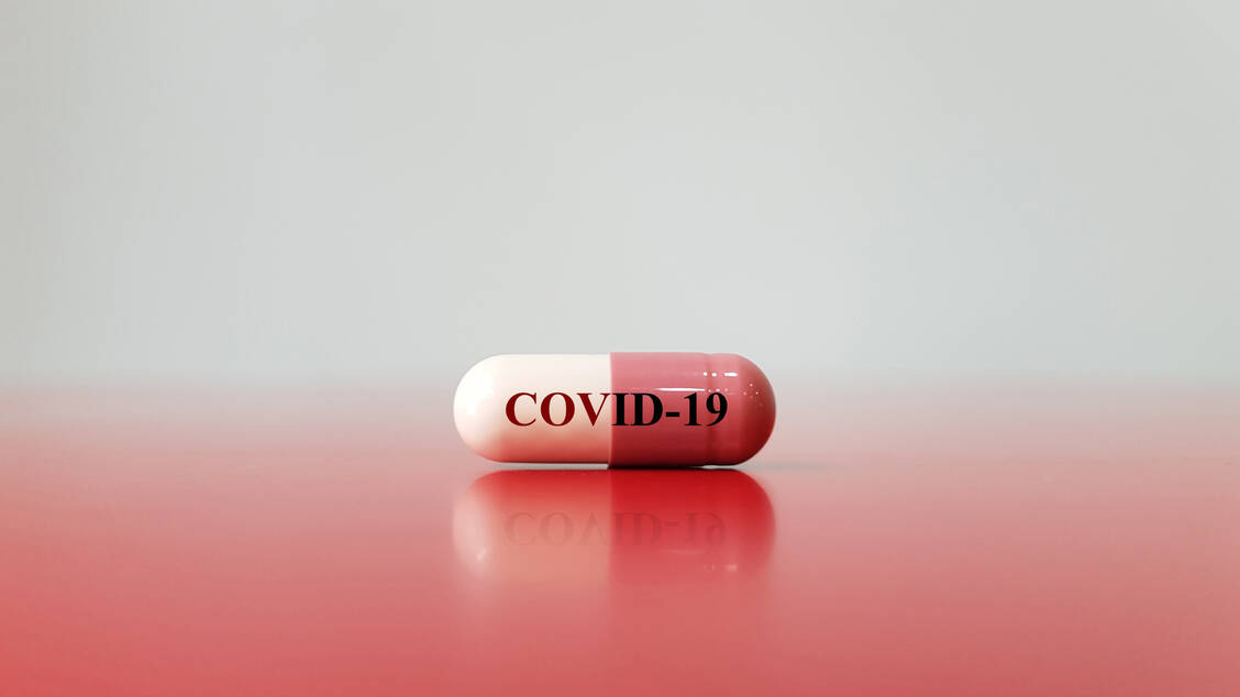 Weltweit sehen Mediziner  Erfolge bei der Behandlung von Covid-19-Patienten mit dem Medikament Remdesivir. Als Kapsel wird es allerdings nicht zur Verfügung stehen. Es wird intravenös verabreicht. / Foto: Adobe Stock/Joel bubble ben