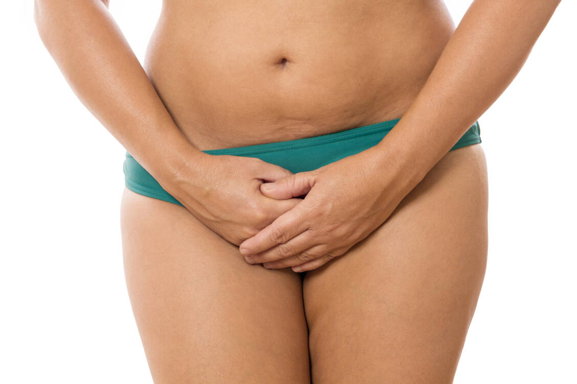 Trockene Schleimhaut im Vaginalbereich kann höchst unangenehm und schmerzhaft sein. / Foto: Adobe Stock/Sentello