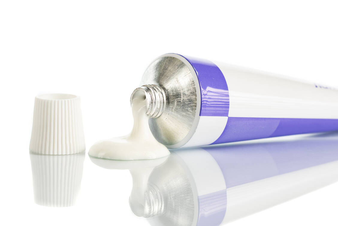 Die Wirksamkeit der Glucocorticoide wird nicht nur durch ihre individuellen molekularen und pharmakologischen Eigenschaften, sondern auch durch die Charakteristika des Vehikelsystems bestimmt. / Foto: Adobe Stock/Vasily Popov