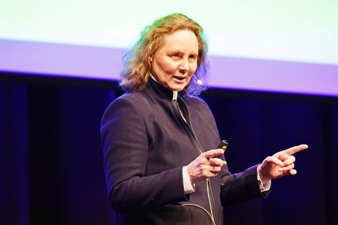 »Go digital«, appellierte die Professorin Dr. Stephanie Läer beim Fortbildungskongress Pharmacon in Schladming.  / Foto: PZ/Alois Müller