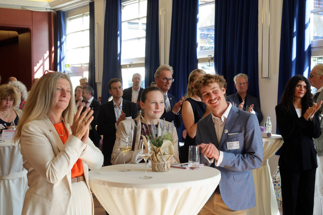 Gute Stimmung auf dem Sommerfest. / © AVNR/Alois Mueller
