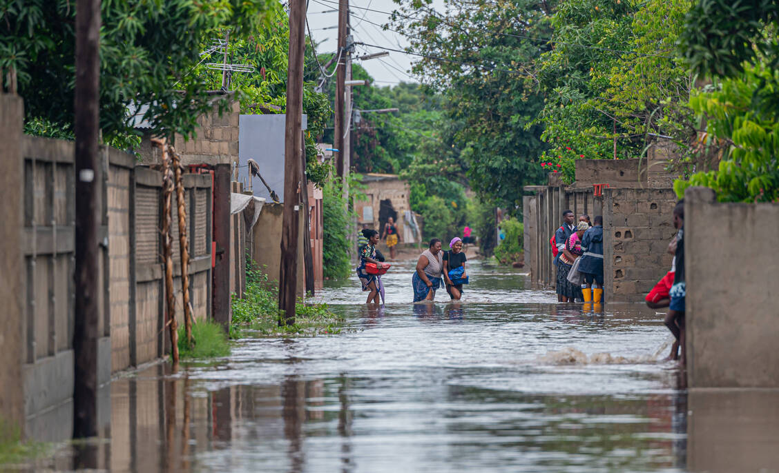 Mosambik leidet bereits seit dem Jahreswechsel unter außergewöhnlich starken Regenfällen und Überflutungen, wie hier am 12. Januar in Matola, Provinz Maputo. / © Imago/Xinhua
