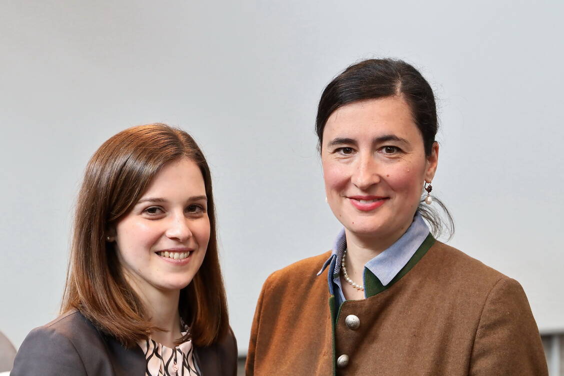 Zwei Expertinnen für Diabetes-Prävention: Professor Dr. Kristina Friedland (rechts) und Katja Prax / Foto: PZ/Alois Müller