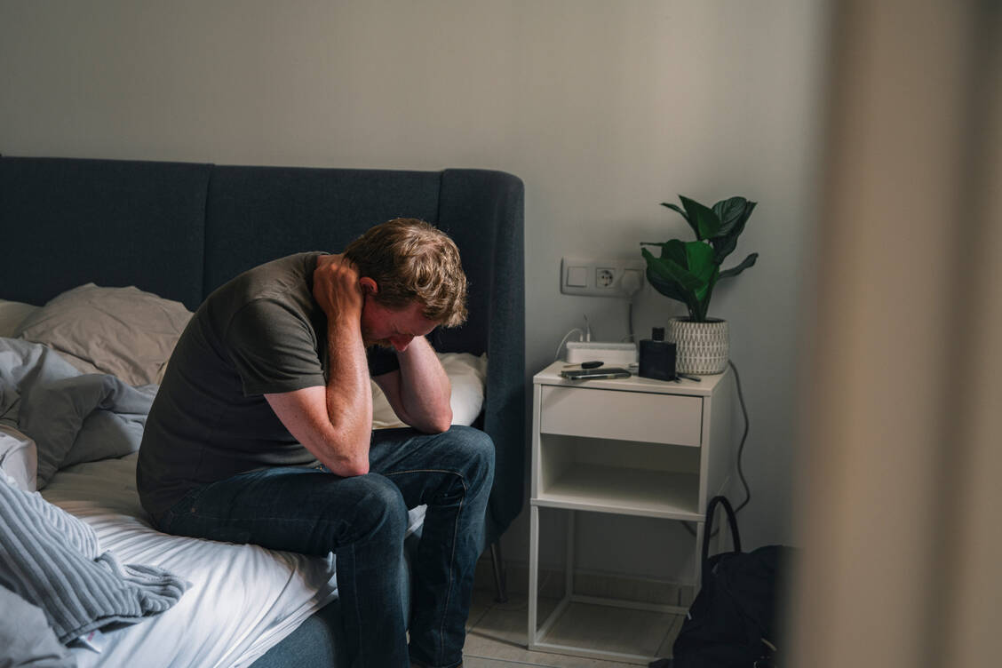 Jüngere Männer sind deutlich kompetenter als ihre Vorgänger-Generationen darin, psychische Erkrankungen bei sich selbst zu erkennen und Hilfe in Anspruch zu nehmen. / Foto: Getty Images/Justin Paget