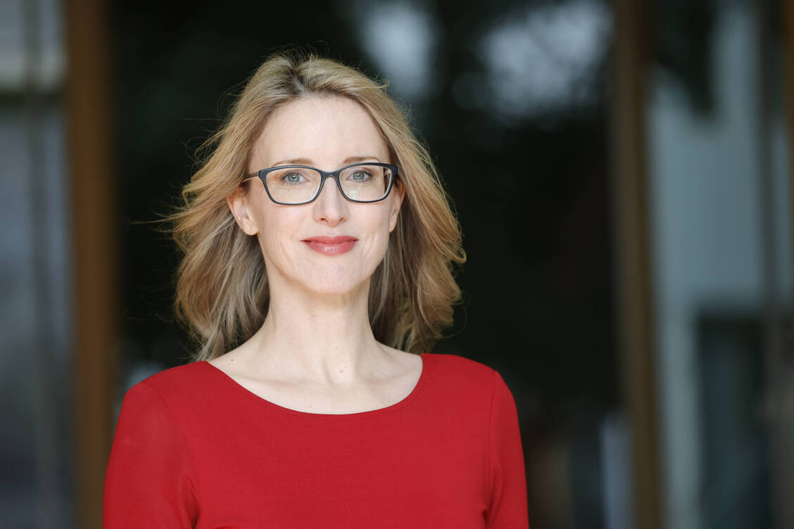 Es sei eine »Neuverteilung von Aufgaben« nötig, so Alena Buyx. / © IMAGO/Metodi Popow