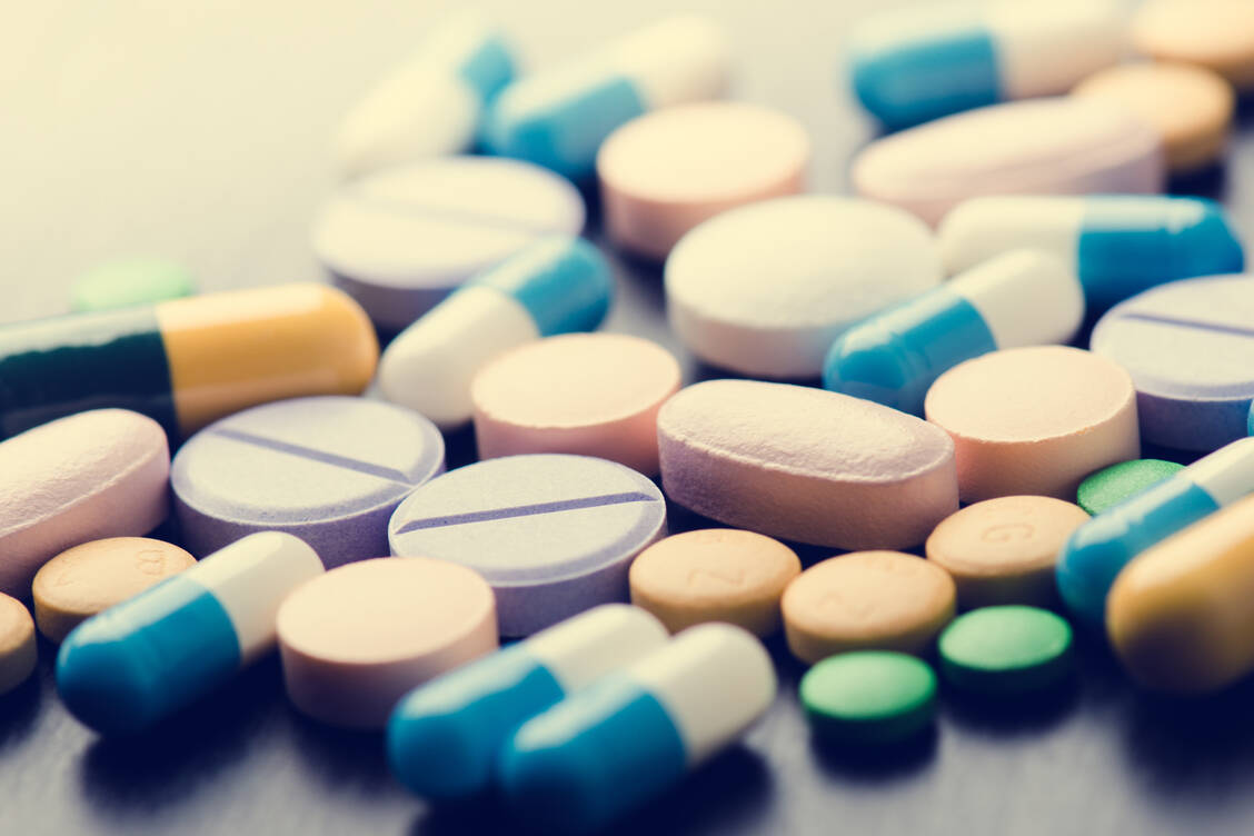 Antibiotika wirken bei gefährlichen Infektionen häufig nicht mehr. Grund dafür ist unter anderem der häufige Einsatz von Antibiotika in der Landwirtschaft. / Foto: Adobe Stock/Tibor13