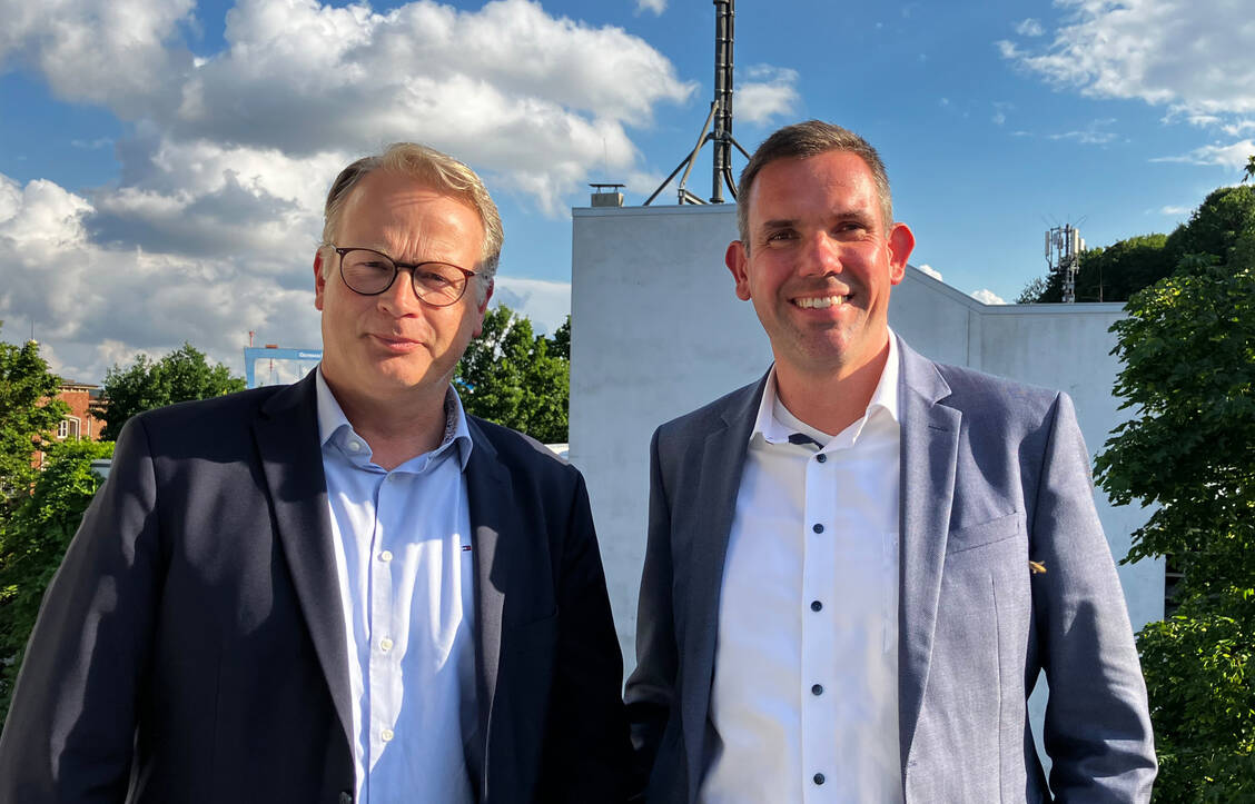 Werten die Apothekenreform als Erfolg: Kammerpräsident Dr. Kai Christiansen und Kammergeschäftsführer Dr. Felix-Alexander Litty. Jetzt gelte es, die neuen Chancen auch zu nutzen. / © PZ/Daniela Hüttemann