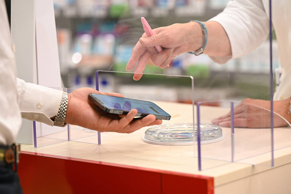 Droht den Apotheken ab Januar eine E-Rezept-bedingte Retax-Flut, die mit zunehmender Anzahl erzeugter E-Verordnung im Laufe des Jahres 2022 immer größer wird? / Foto: picture alliance/dpa