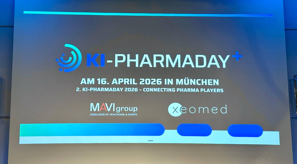 Stefan Hartmann und Tino Niggemeier beim KI-Pharmaday.  / © PZ / Paulina Kamm