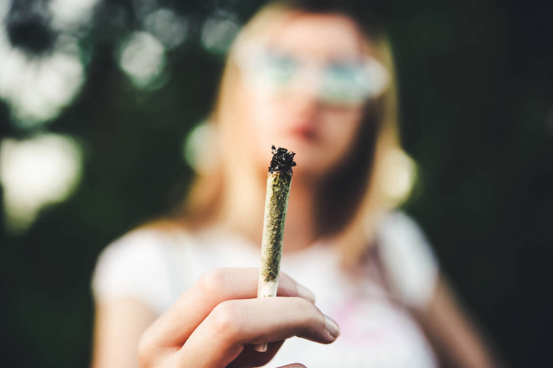 Dem geplanten Cannabisgesetz droht schon wieder das Aus.  / Foto: Getty Images/
LordHenriVoton