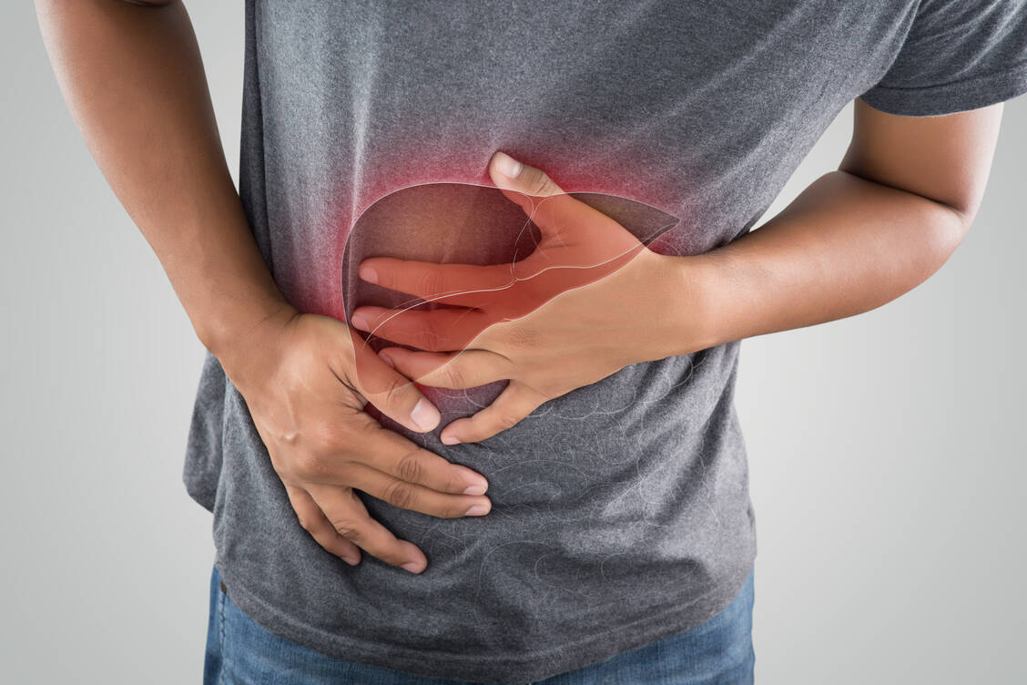 In seltenen Fällen kann es unter Tocilizumab zu schweren Leberschädigungen kommen. / Foto: Stock Adobe/Adiano