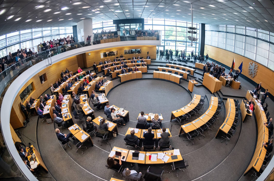 Der Thüringer Landtag hat sich neu konstituiert. Um die Regierung wird noch gerungen. / © Sascha Fromm / Thueringer Allgemeine