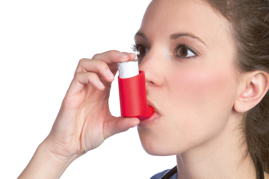 Asthma-Experten empfehlen eindeutig, »bei Kindern und Erwachsenen mit Asthma eine adäquate und individuell eingestellte antiasthmatische Inhalations-Therapie, insbesondere auch eine ICS-Therapie, nicht aufgrund von Spekulationen zu ändern oder gar zu beenden. / Foto: Fotolia/Jason Stitt