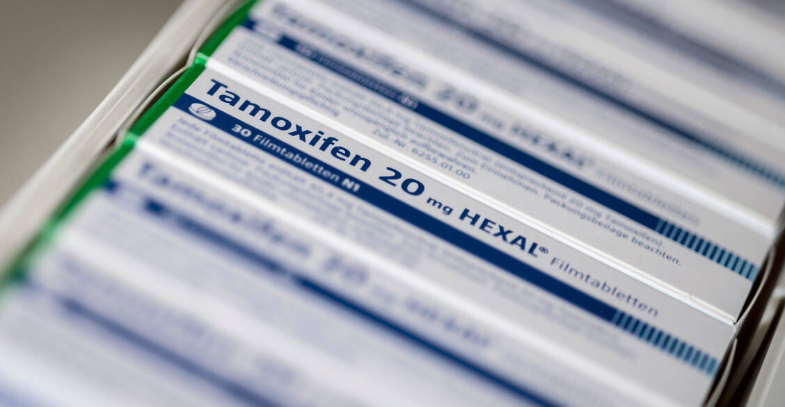 In einer außerordentlichen Produktion hat die Novartis-Tochter Hexal 20 Millionen Tabletten des dringend benötigten Brustkrebsmedikamentes Tamoxifen hergestellt. / Foto: picture alliance/dpa