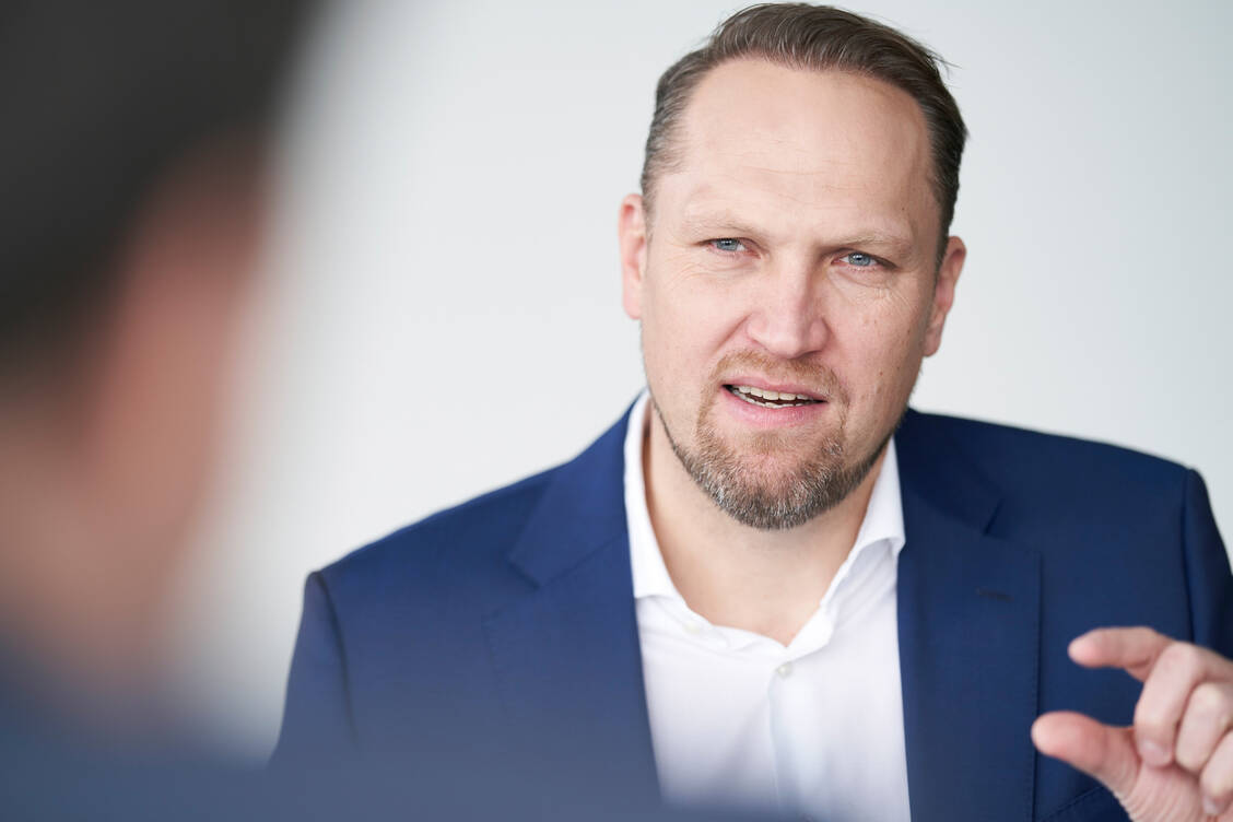 »Zwar verfolgte das ALBVVG zu Beginn eine gute Idee. Aber wir sehen jetzt, dass es nicht so wirkt wie angekündigt«, kritisiert Andreas Burkhardt, Vorstandsvorsitzender von Pro Generika. / Foto: Teva Deutschland