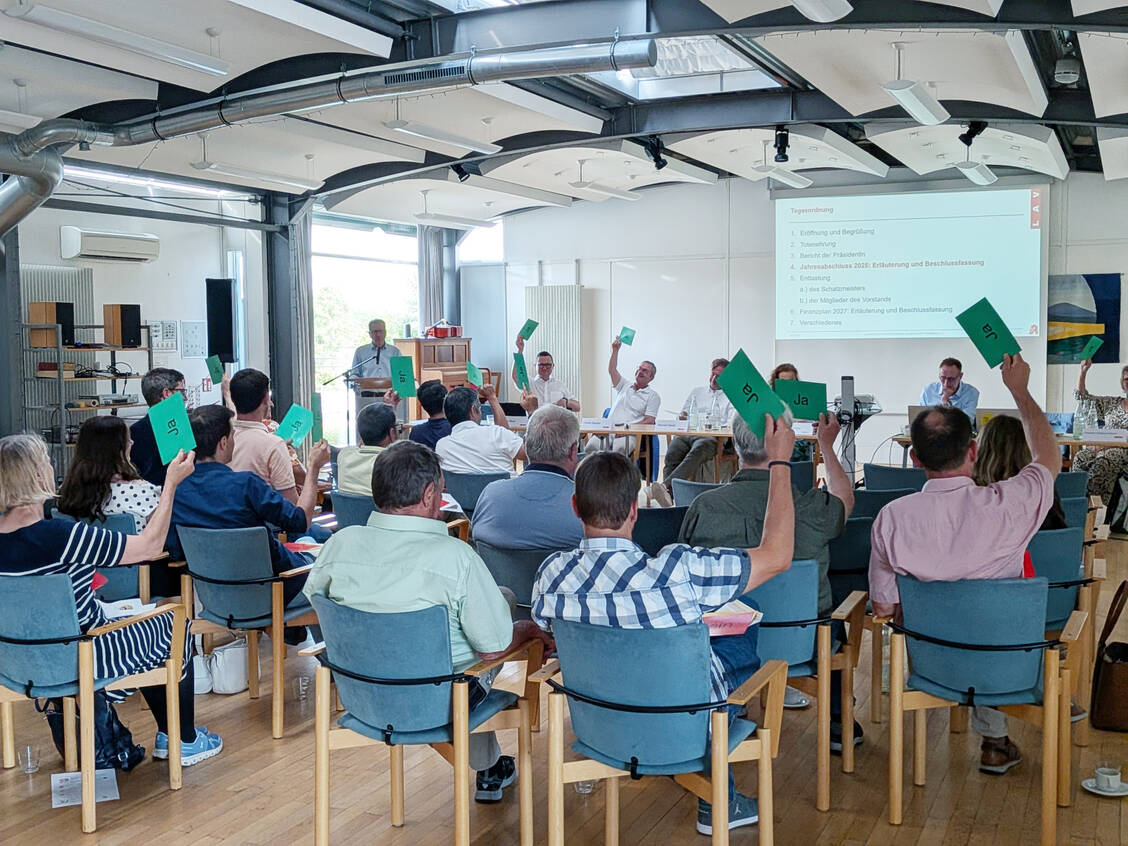 Die Mitglieder des LAV Baden-Württemberg nahmen den Haushaltsplan 2026/27 mit einer Enthaltung und ohne Gegenstimme an. / © LAV Baden-Württemberg