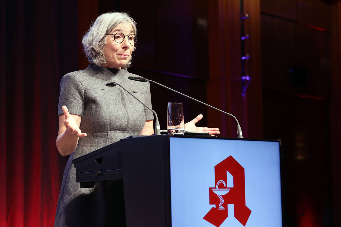 Die Apothekerschaft sei von der bisherigen Zusammenarbeit mit der Bundesregierung enttäuscht, machte Overwiening deutlich. / Foto: PZ/Alois Müller