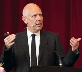 <p class="fotonachweis">Zukunftsforscher Matthias Horx</p>