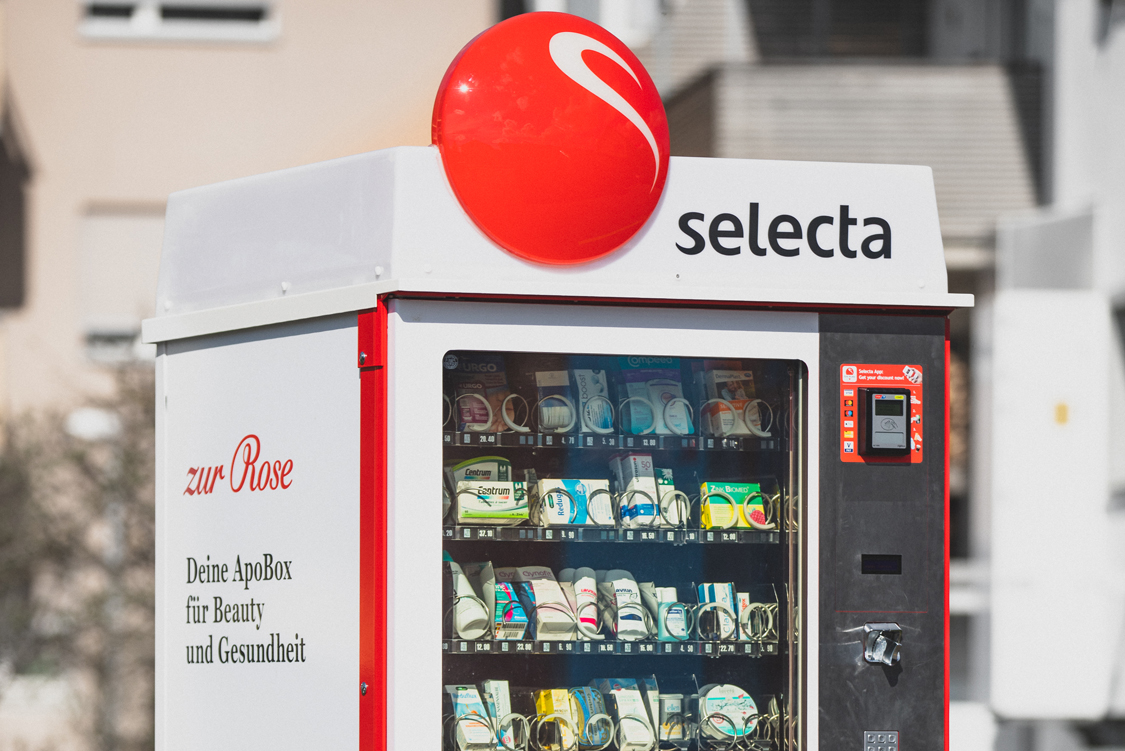 Die Kunden der ApoBox sollen von den Dauertiefpreisen des Versenders Zur Rose profitieren. / Foto: Zur Rose