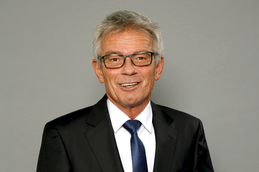 Josef Hecken, unabhängiger Vorsitzender des Gemeinsamen Bundesausschusses, erwägt einen vorzeitigen Rückzug aus dem Amt. / © Rosa Reibke/G-BA