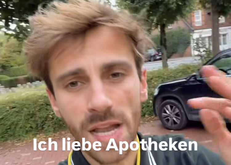 Der umstrittene Unternehmer und Influencer Fynn Kliemann teilt in seiner Instagram-Story mit, dass er Apotheken liebt. / © Screenshot vom Instagram-Account @fimbim